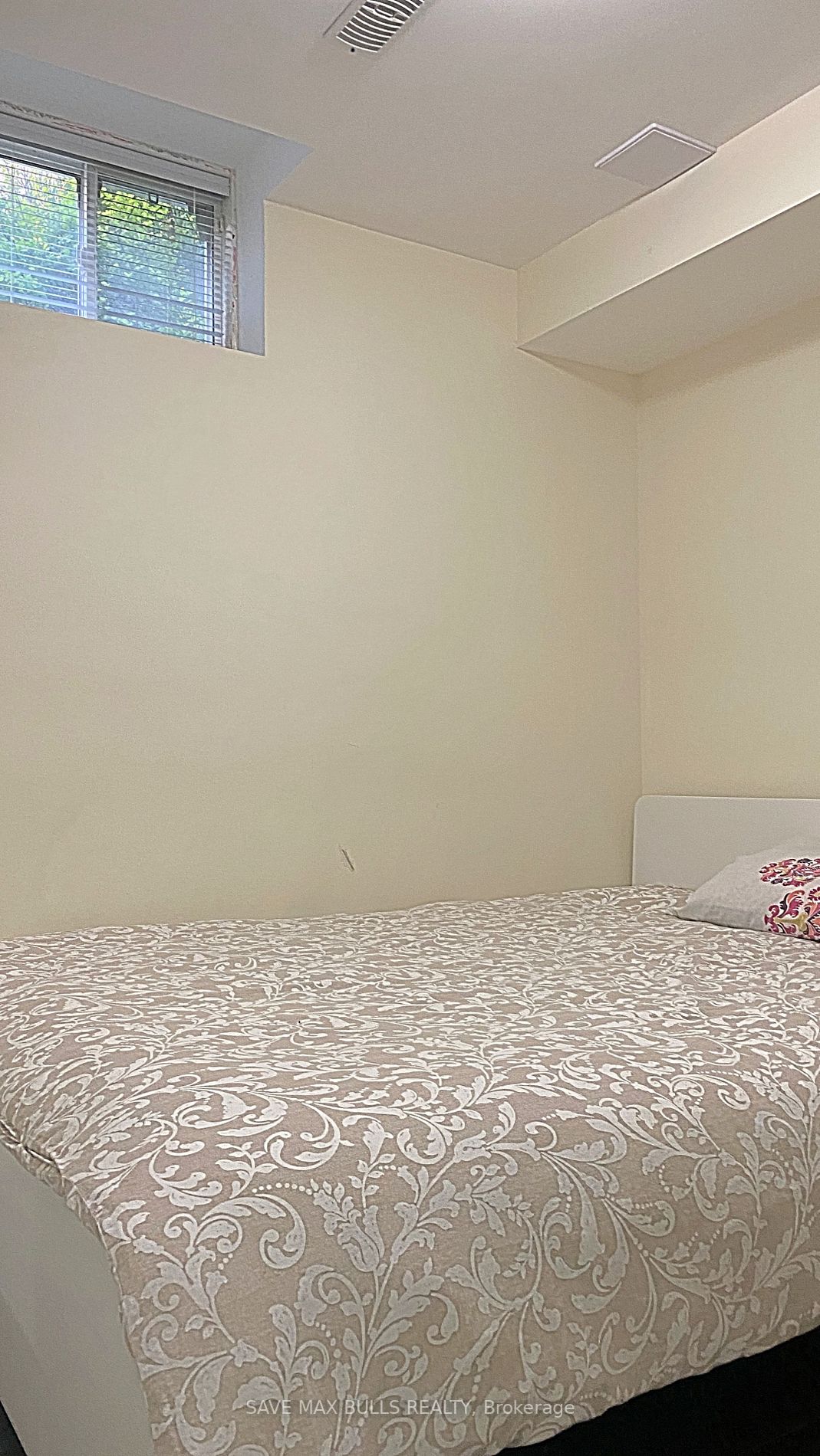 72 Junetown Circ, #Basemnt