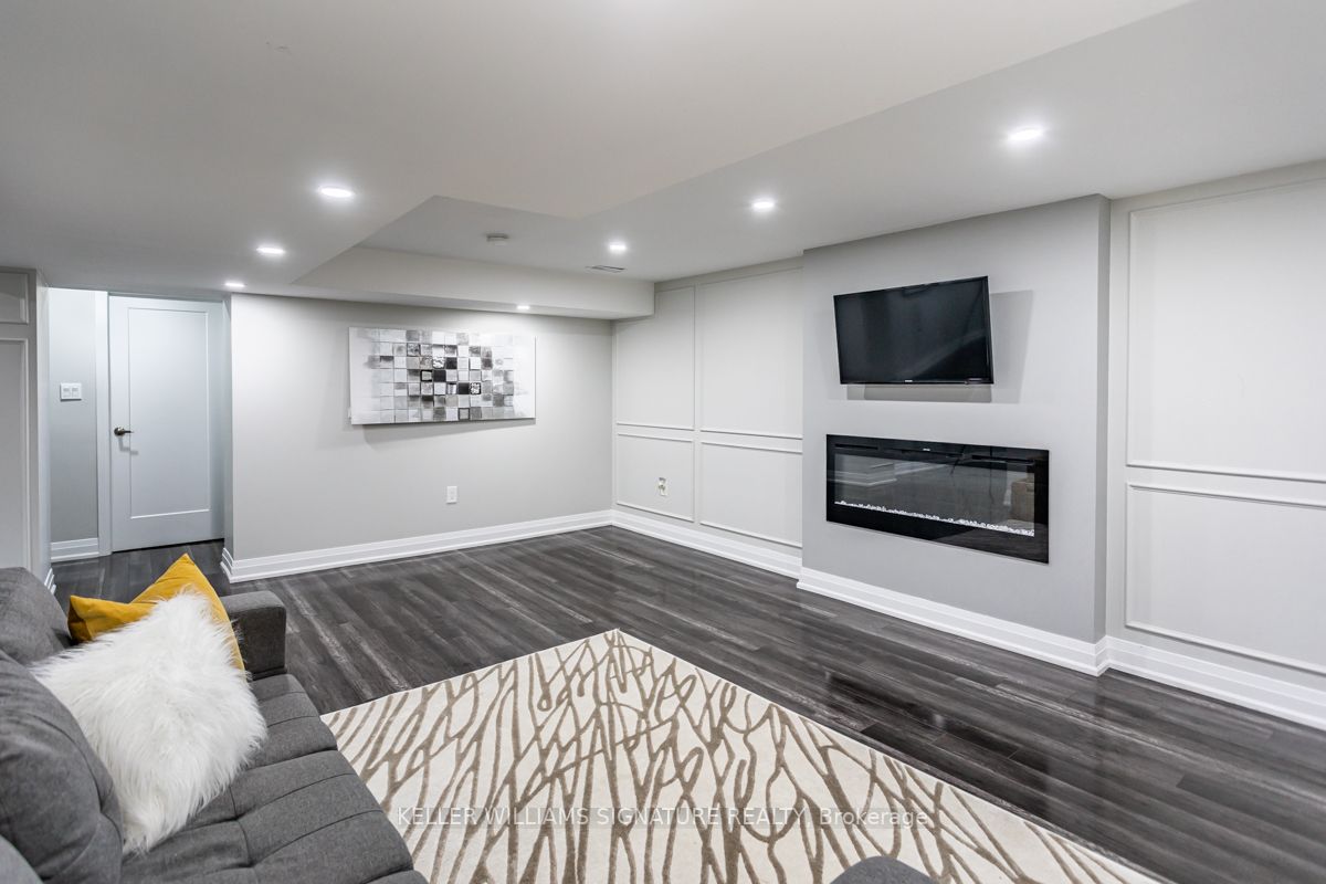 2221 Courtland Dr