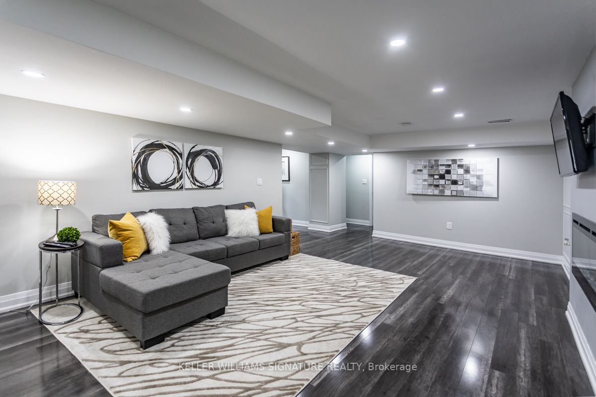 2221 Courtland Dr