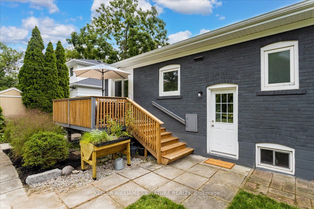 2221 Courtland Dr
