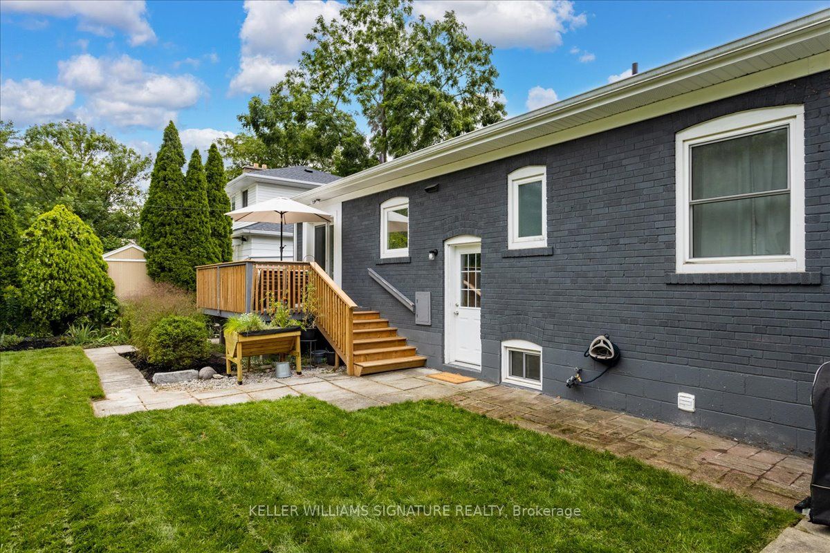 2221 Courtland Dr