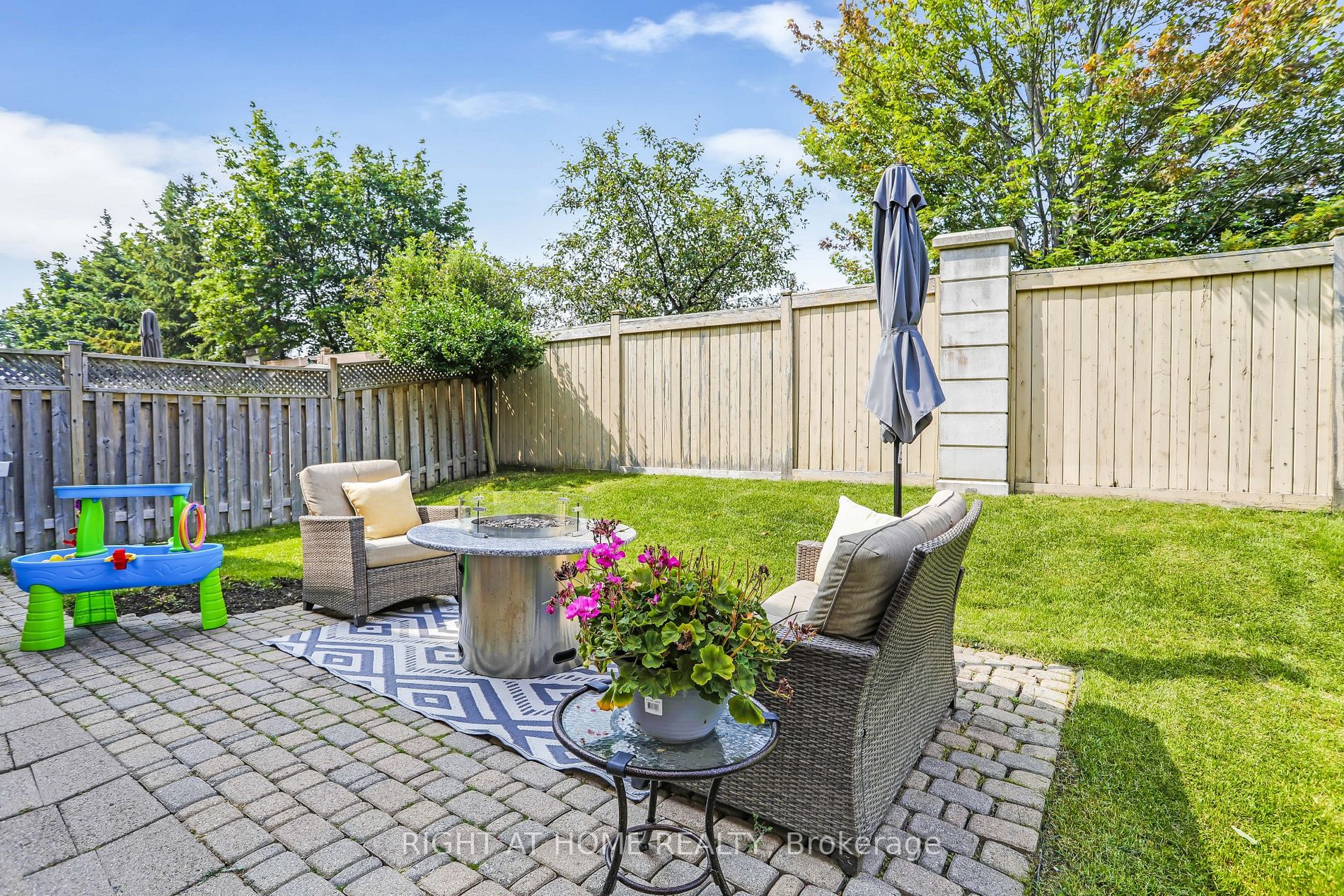 14 Millhouse Mews