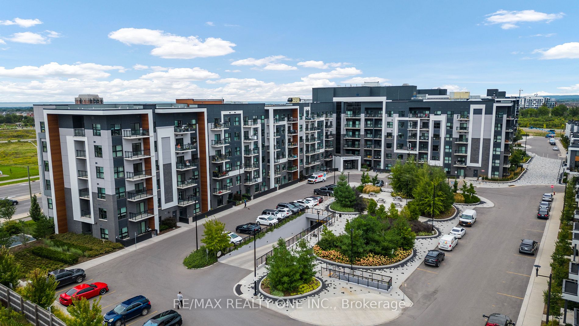 128 Grovewood Common, #614