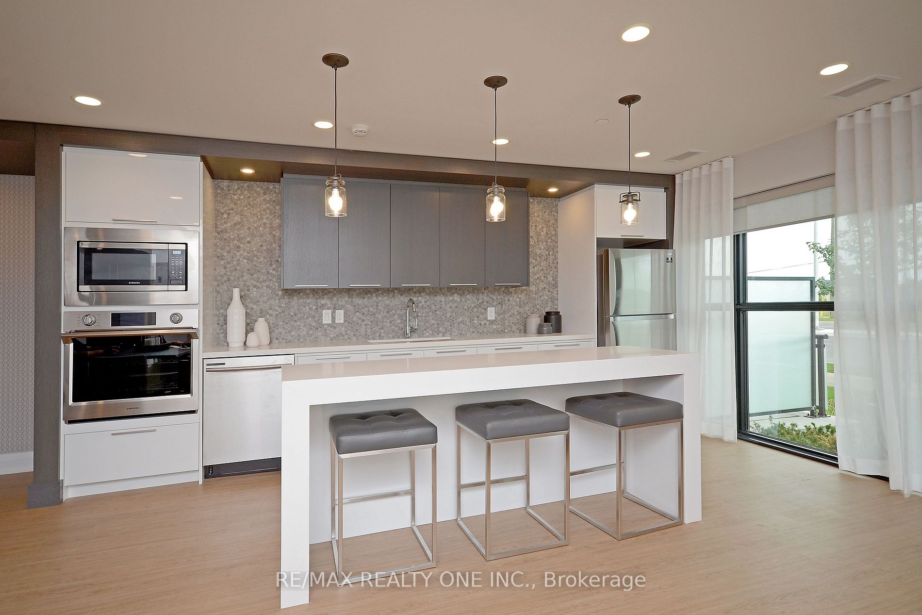 128 Grovewood Common, #614