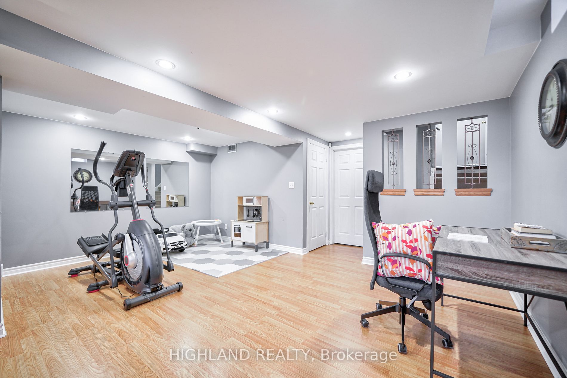 5854 Yachtsman Crossing