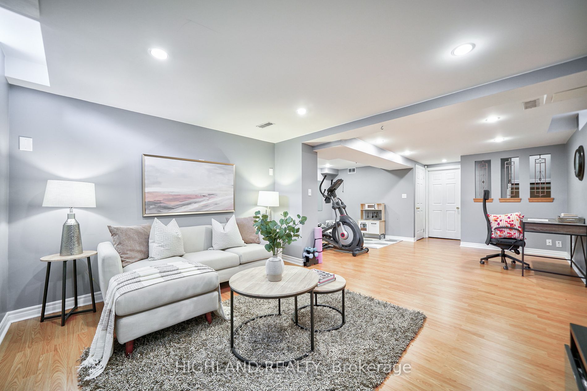 5854 Yachtsman Crossing