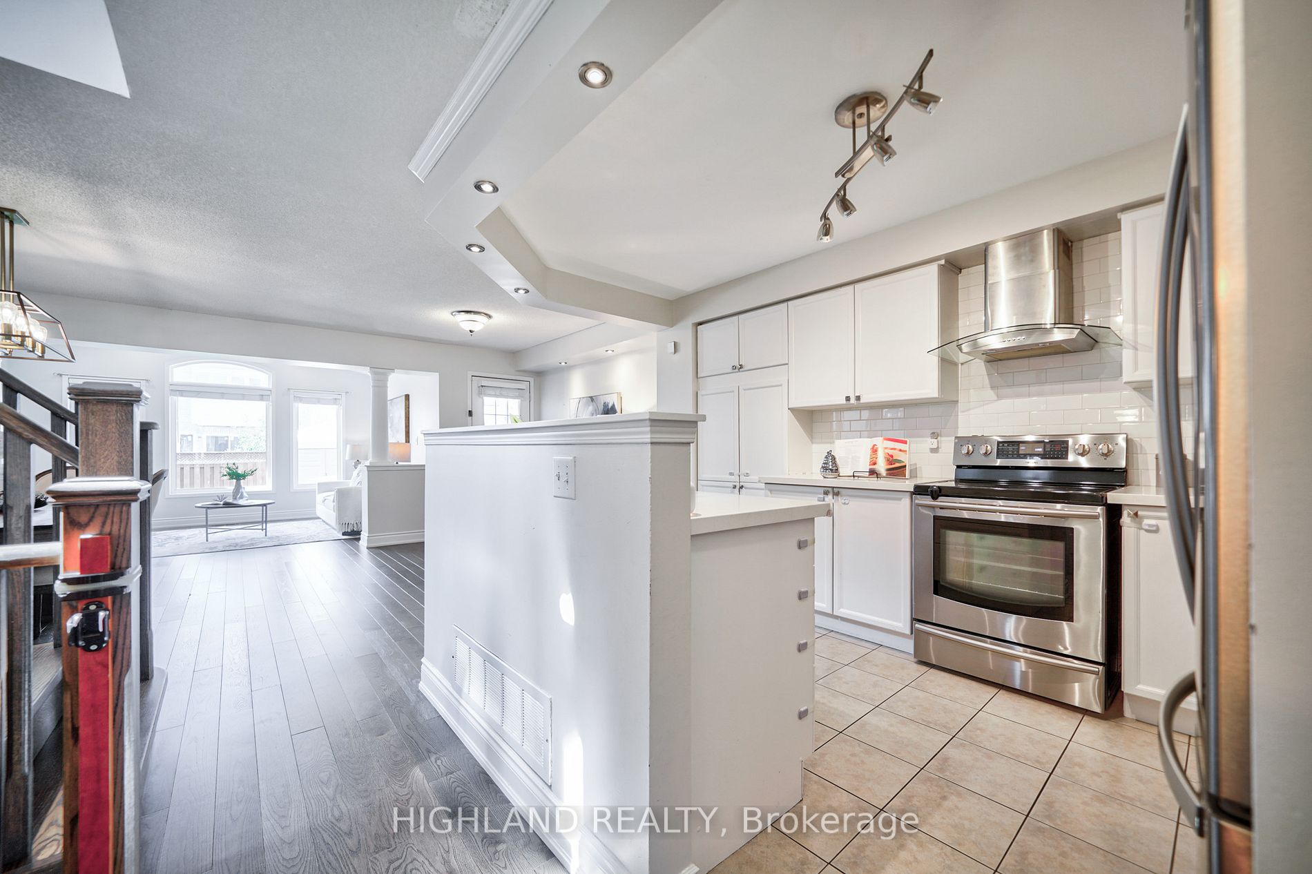 5854 Yachtsman Crossing