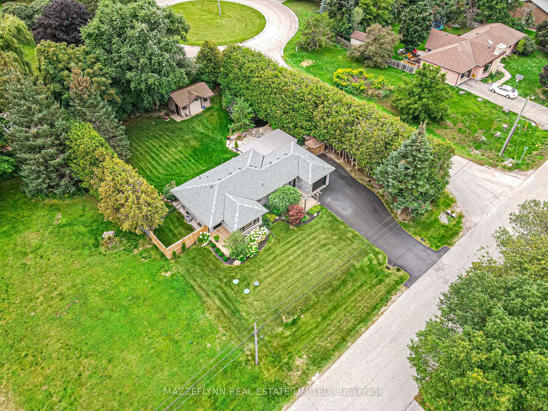 11 Maple Grove Road