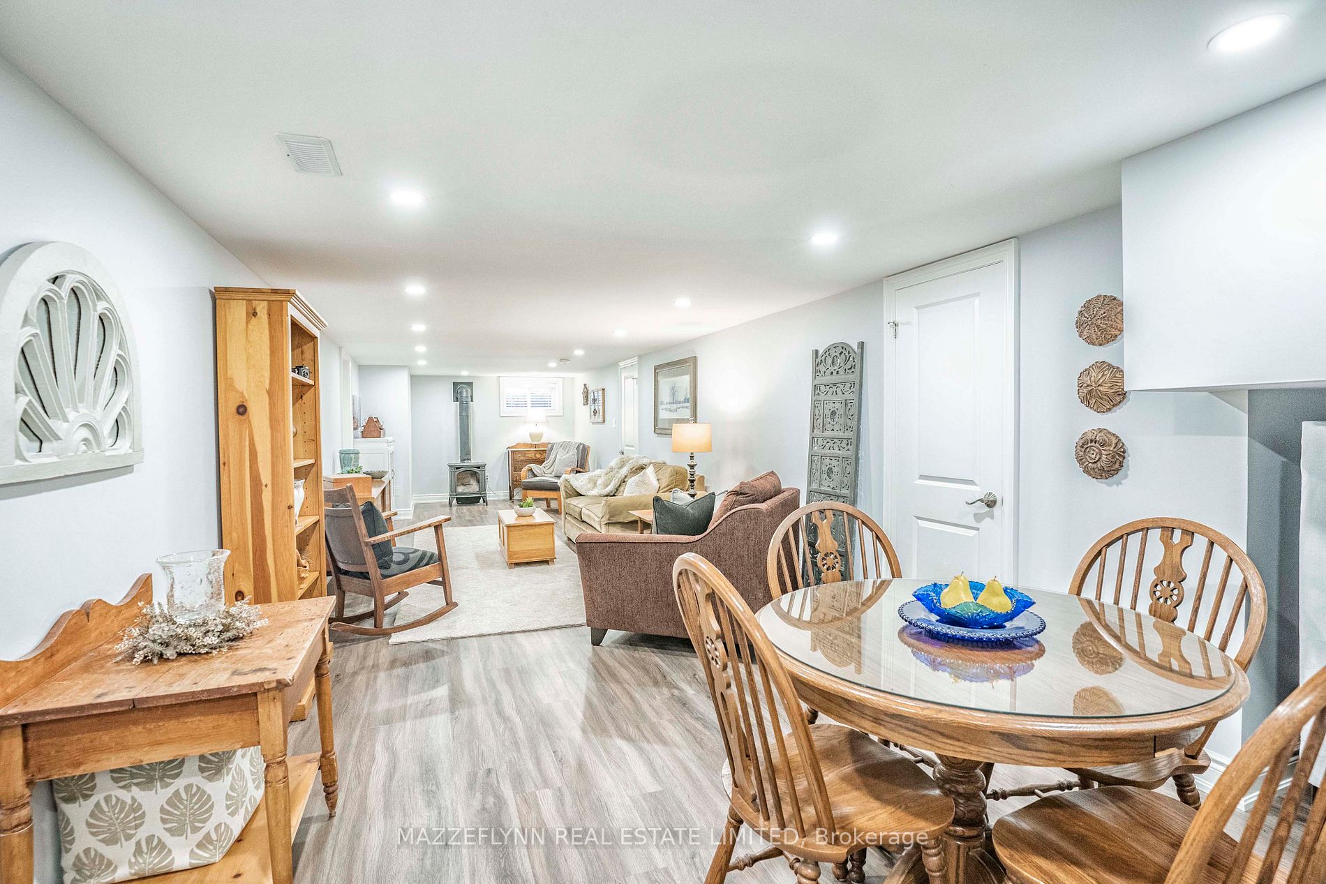 11 Maple Grove Road