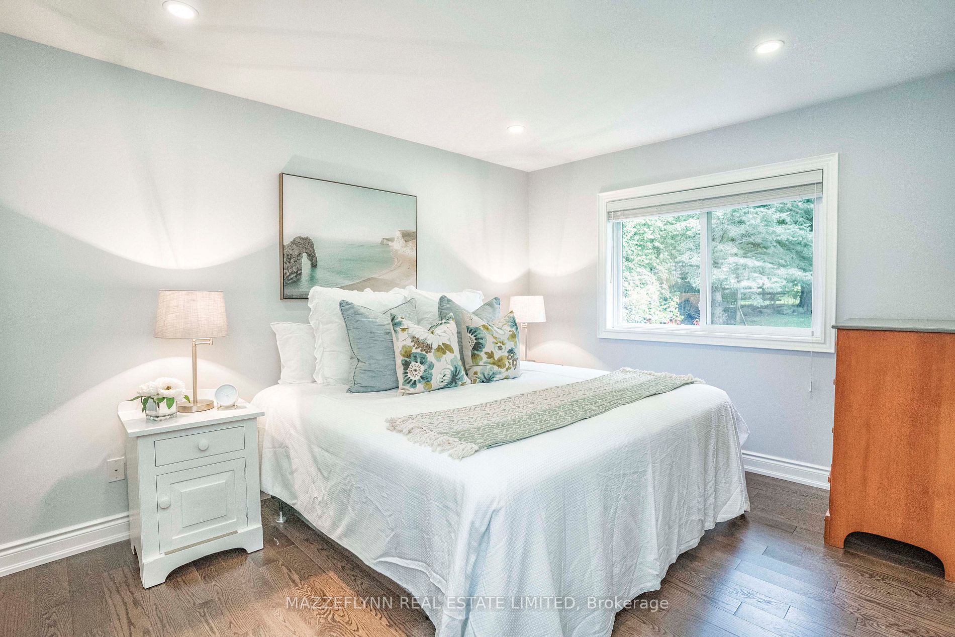 11 Maple Grove Road