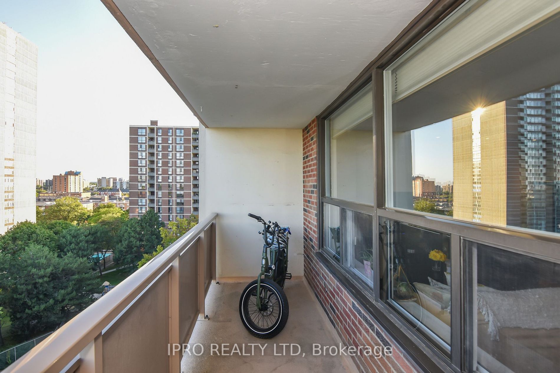 3120 Kirwin Ave, #1009