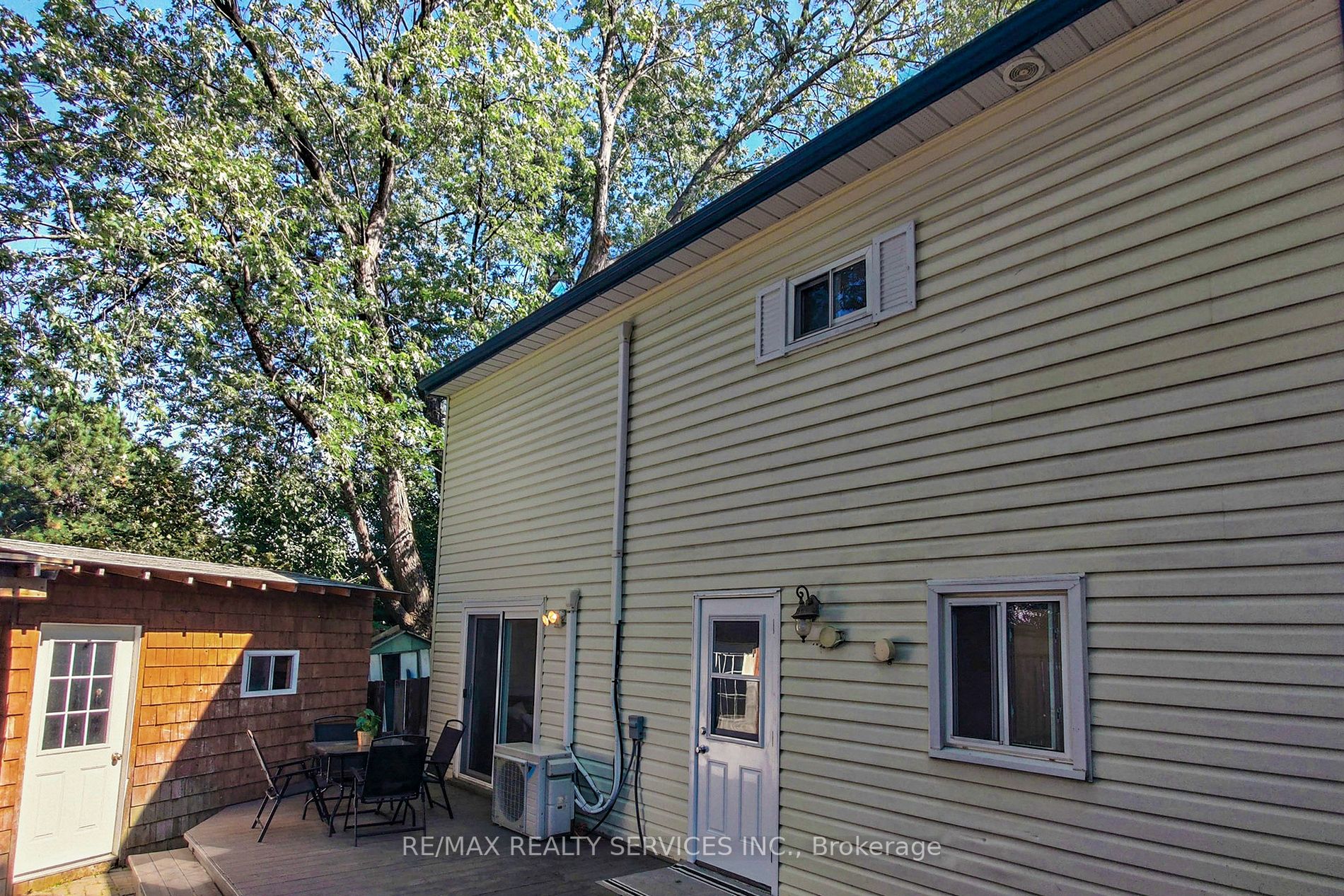 7 Huntington Court