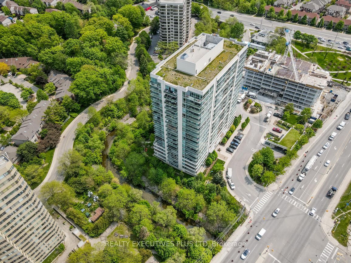 1055 Southdown Rd W, #Ph10