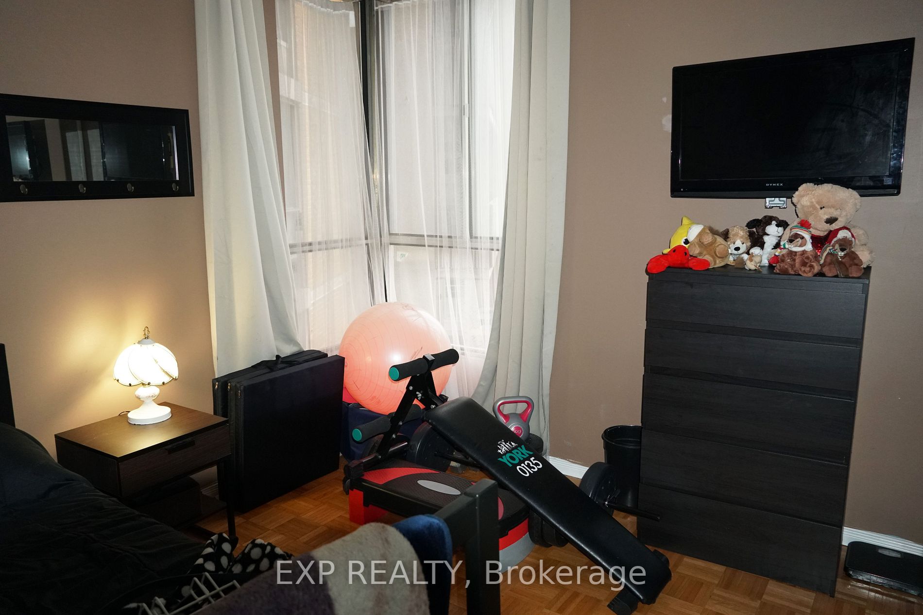10 Martha Eaton Way, #1111
