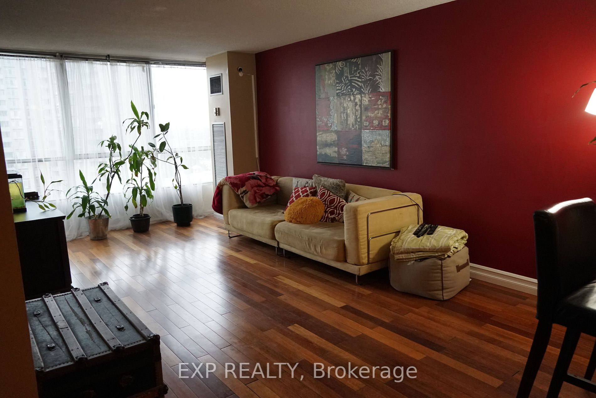 10 Martha Eaton Way, #1111