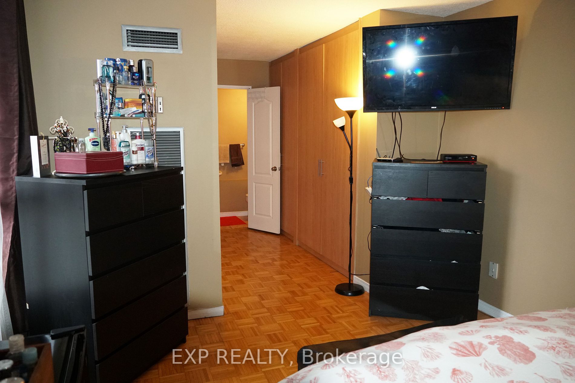 10 Martha Eaton Way, #1111
