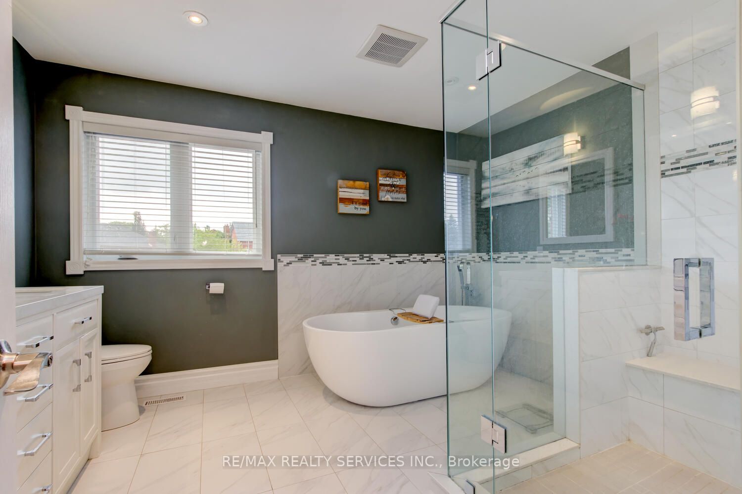 19 Burtree Dr