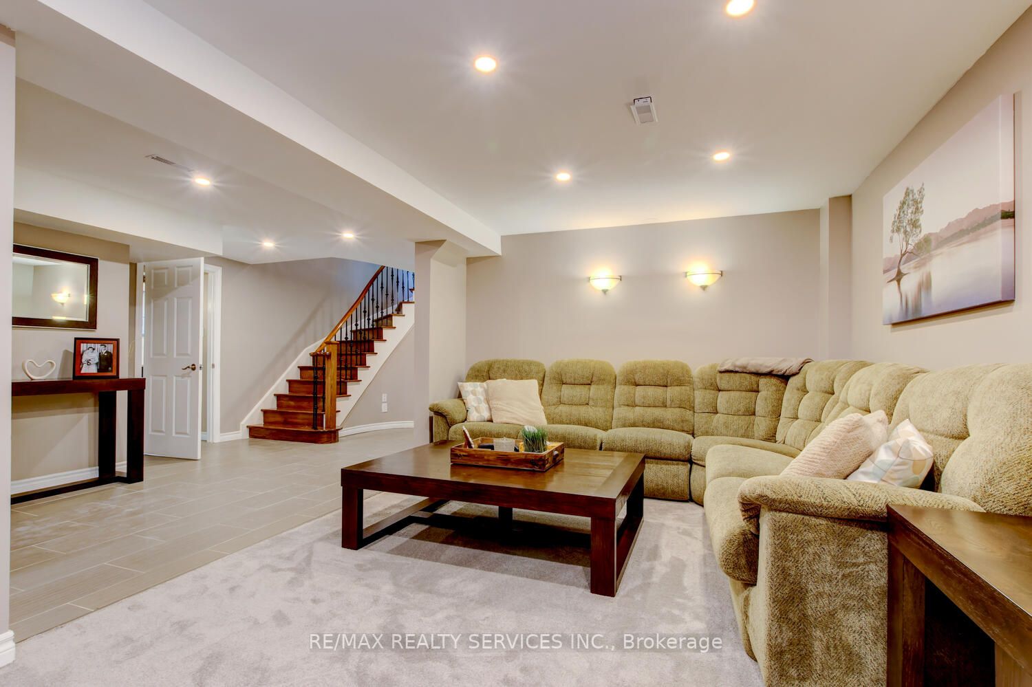 19 Burtree Dr
