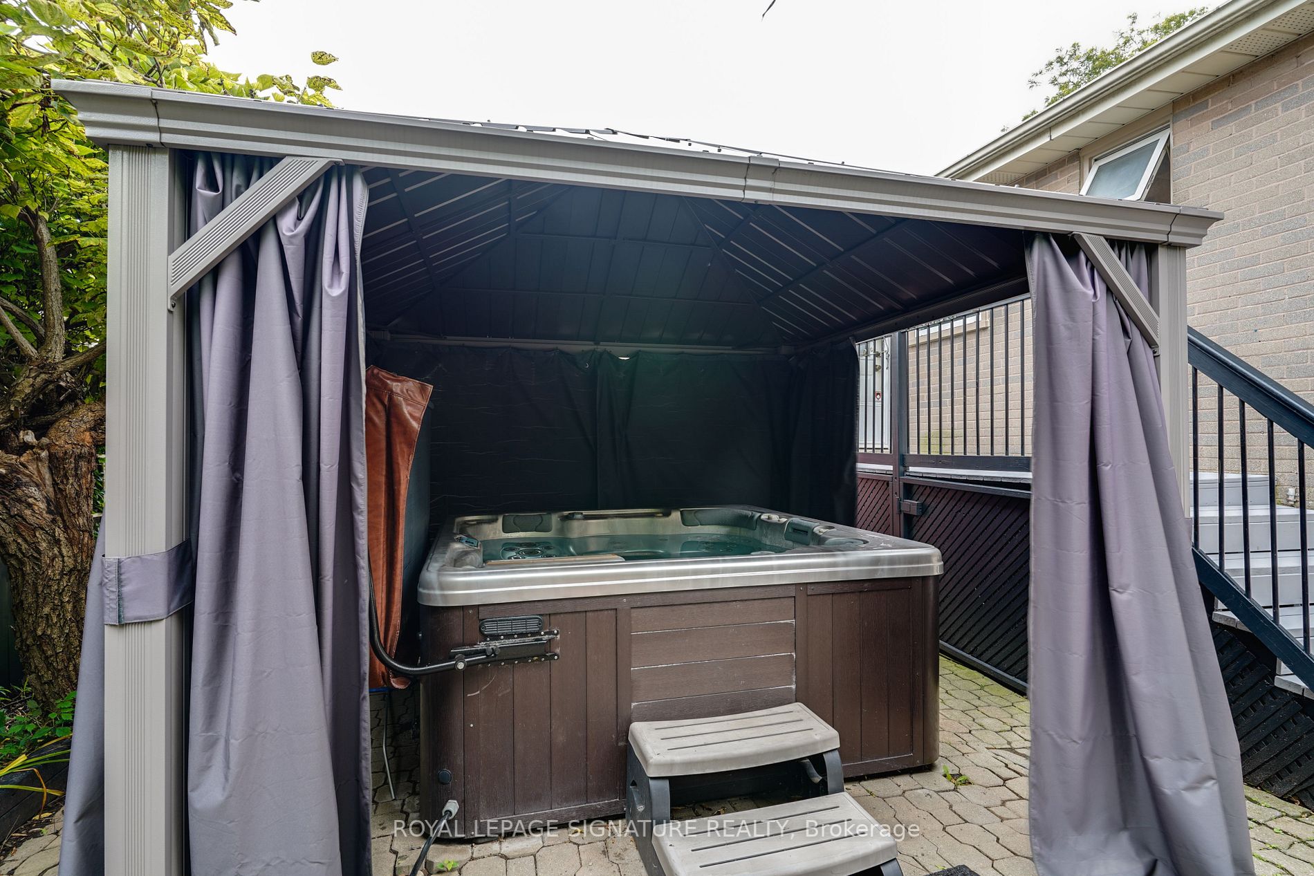 2673 Constable Rd