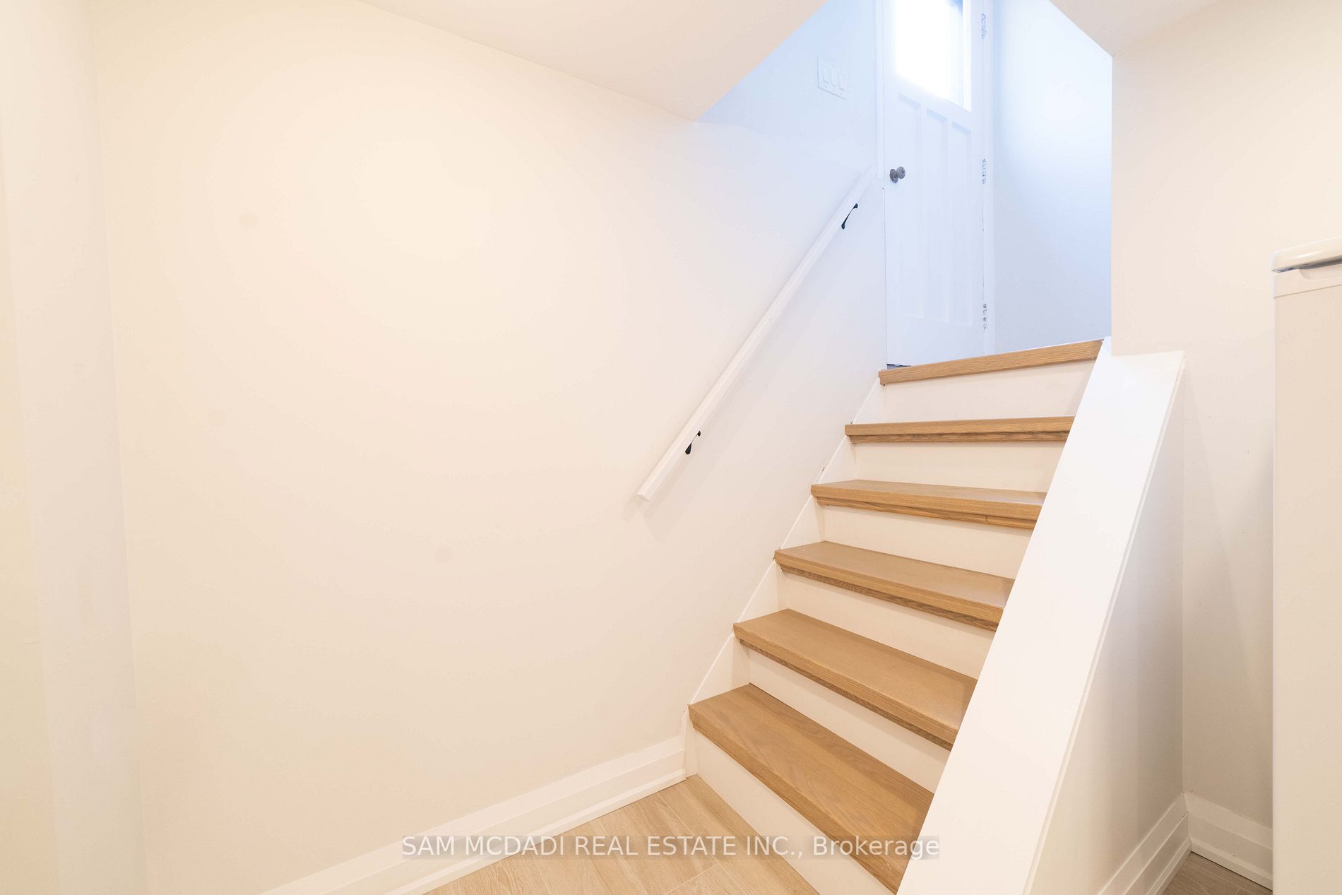 2252 Joyce St