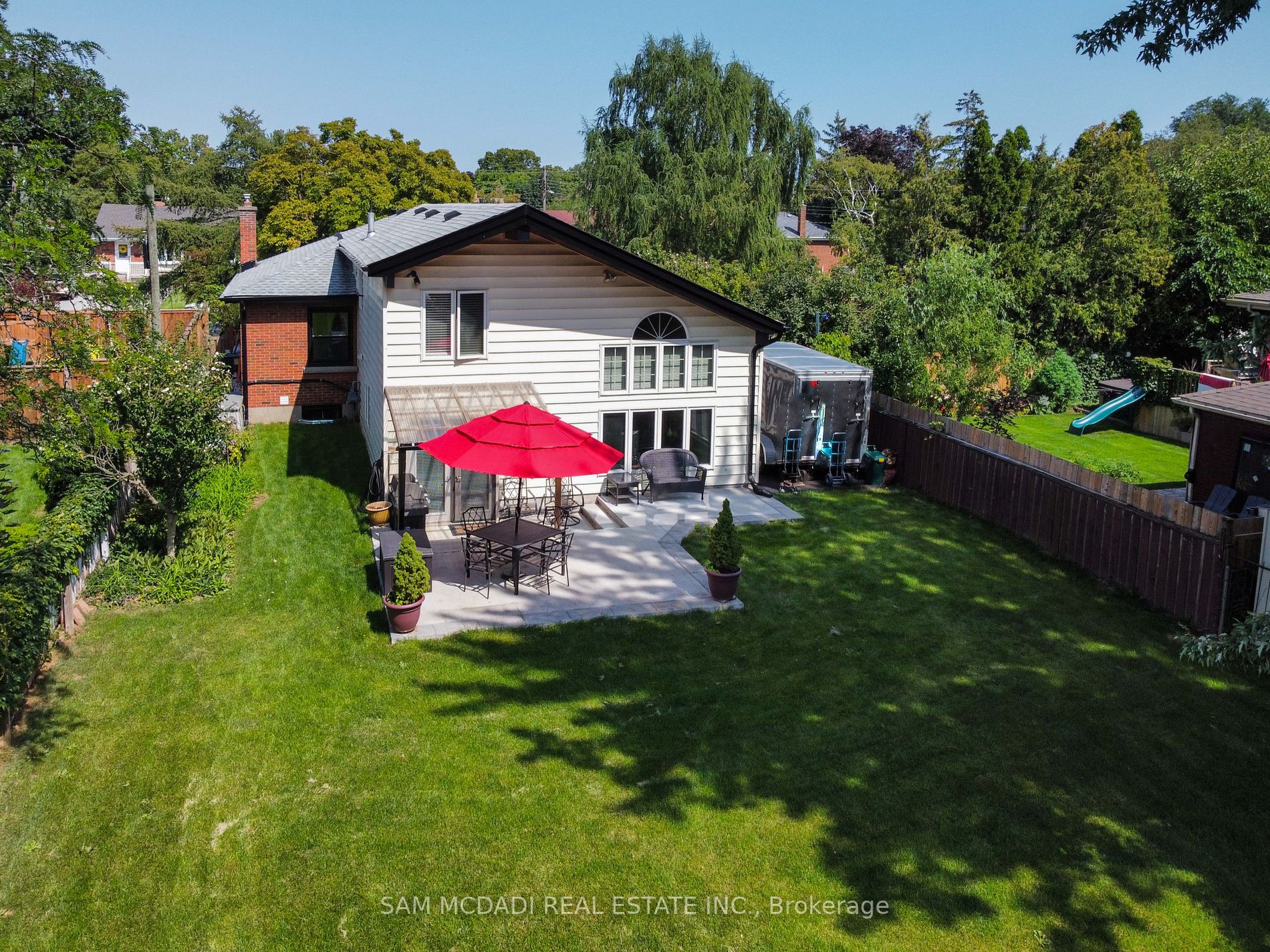 2252 Joyce St