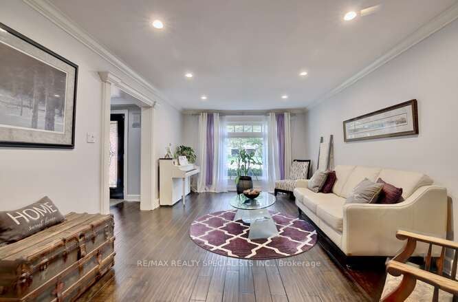 1270 Rose Crt