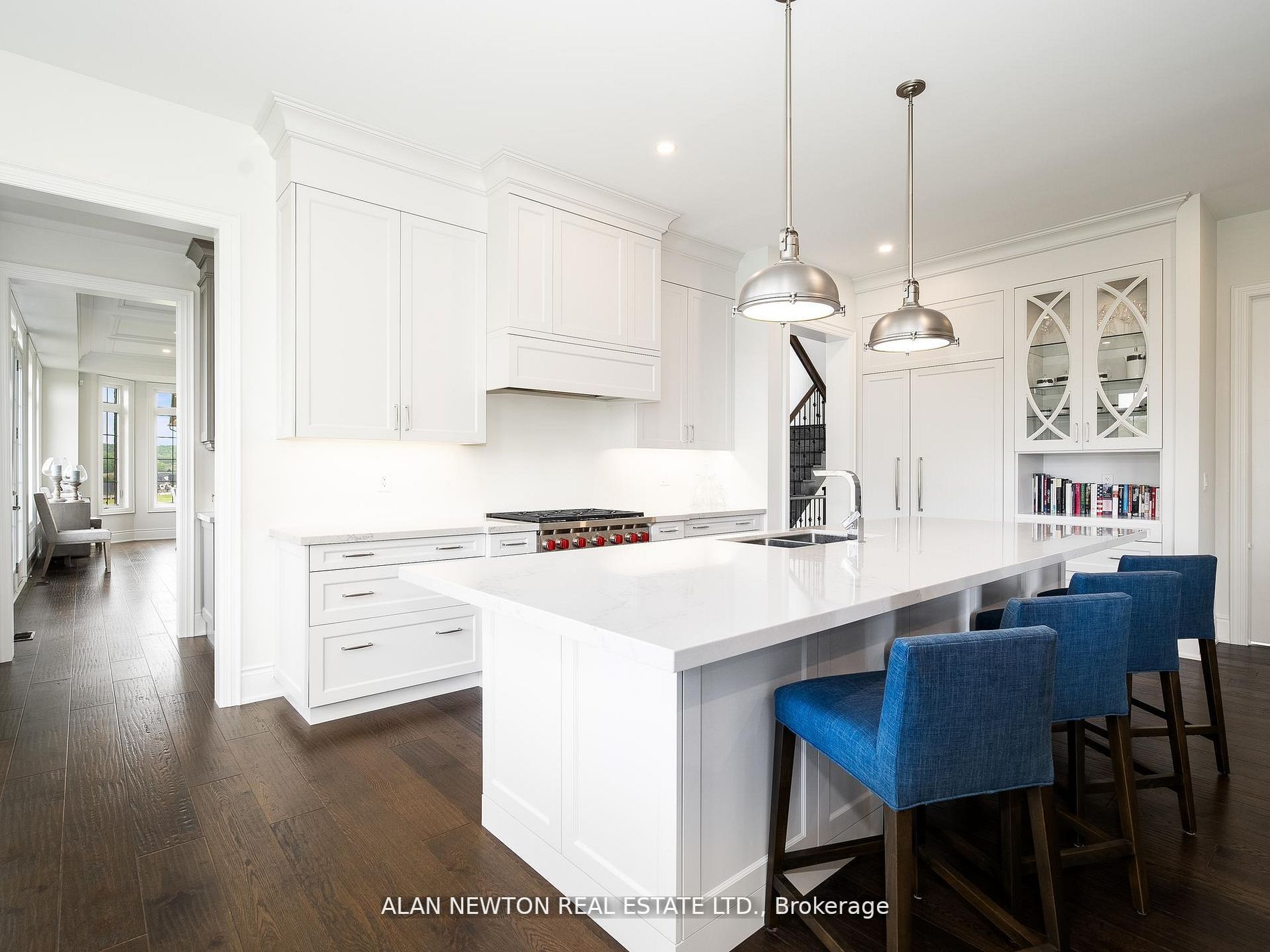 276 Amos Dr