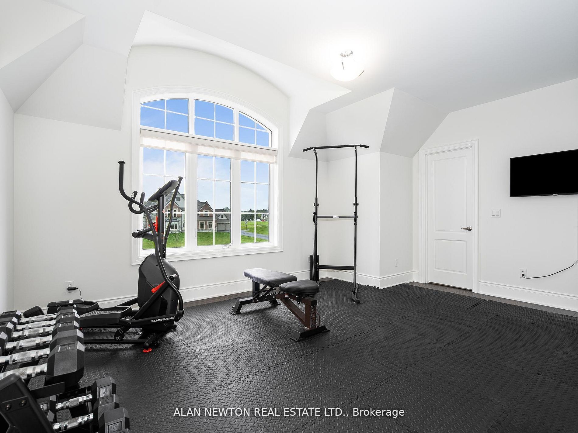 276 Amos Dr