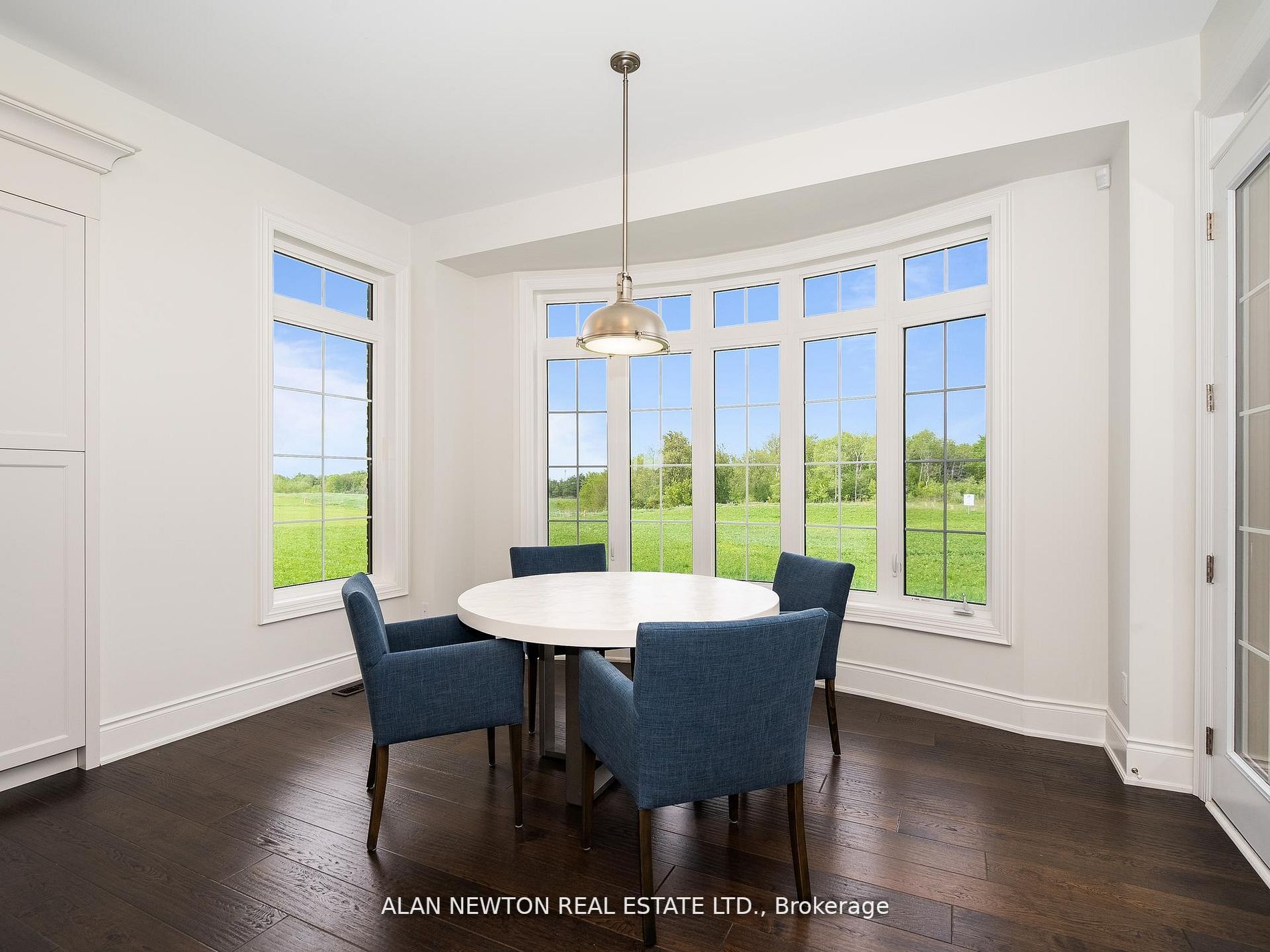 276 Amos Dr