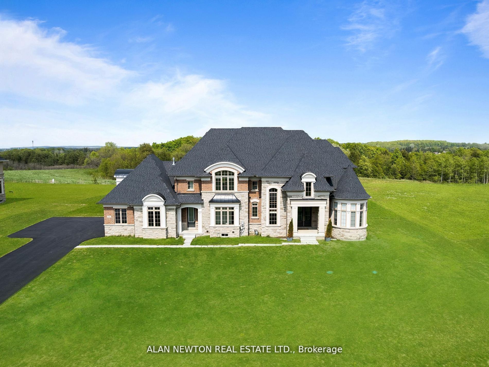 276 Amos Dr
