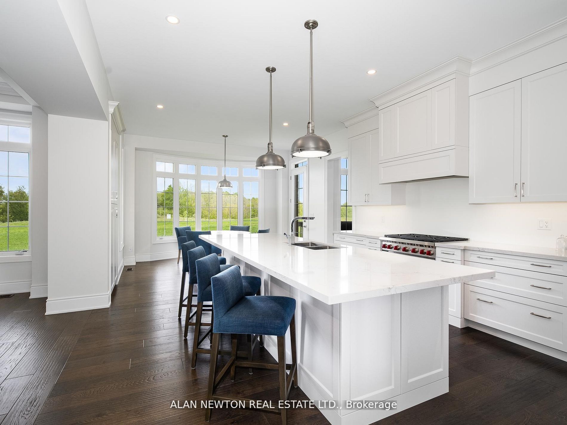 276 Amos Dr
