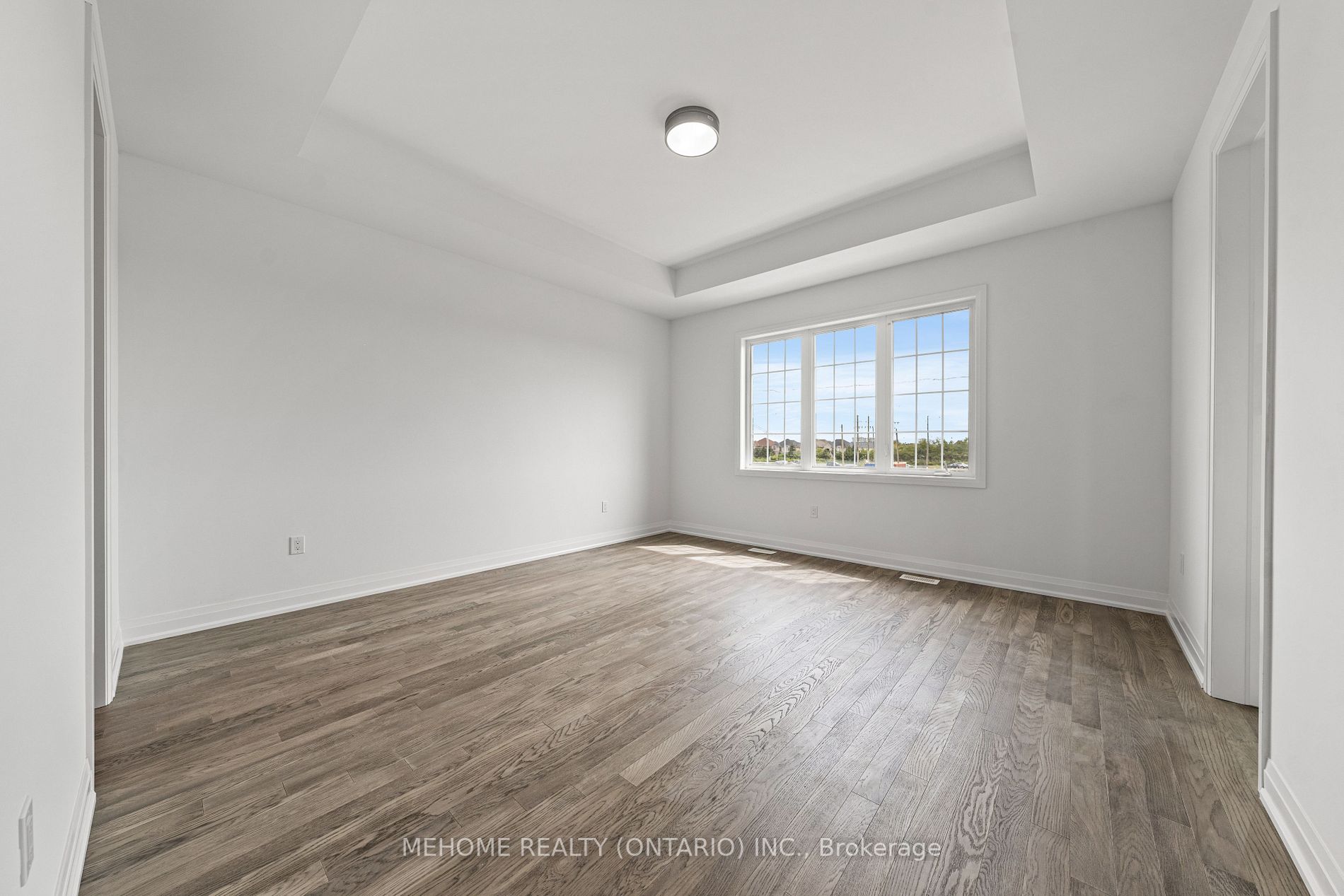 1312 Aymond Cres