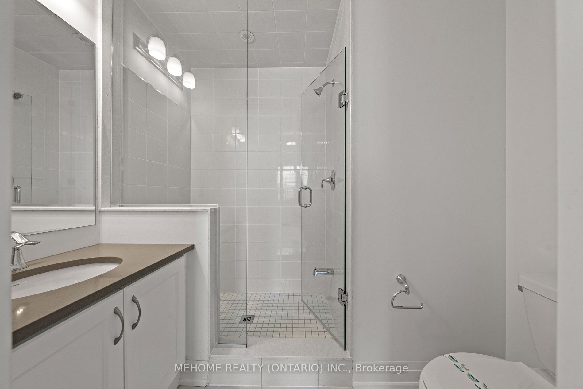 1312 Aymond Cres