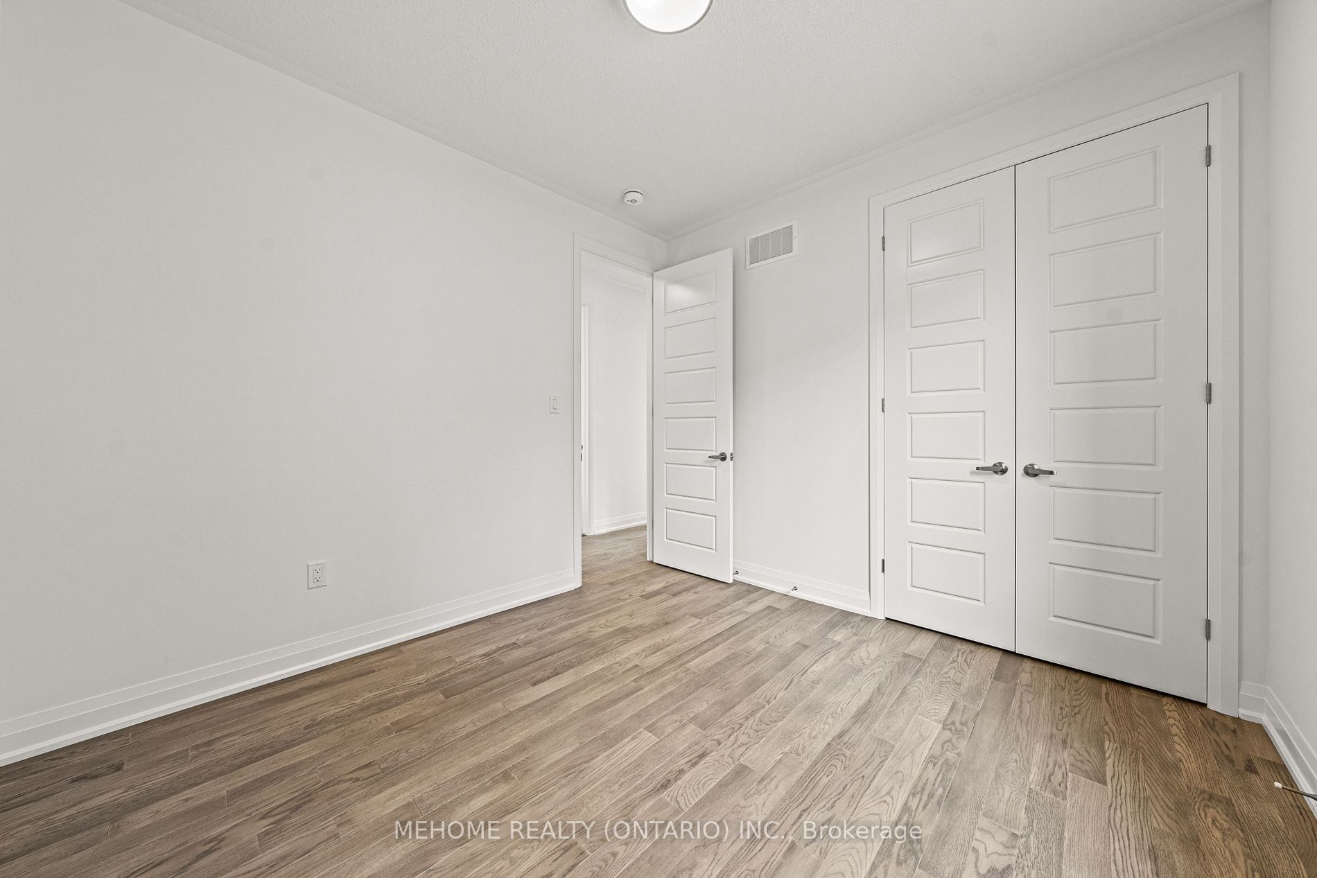 1312 Aymond Cres