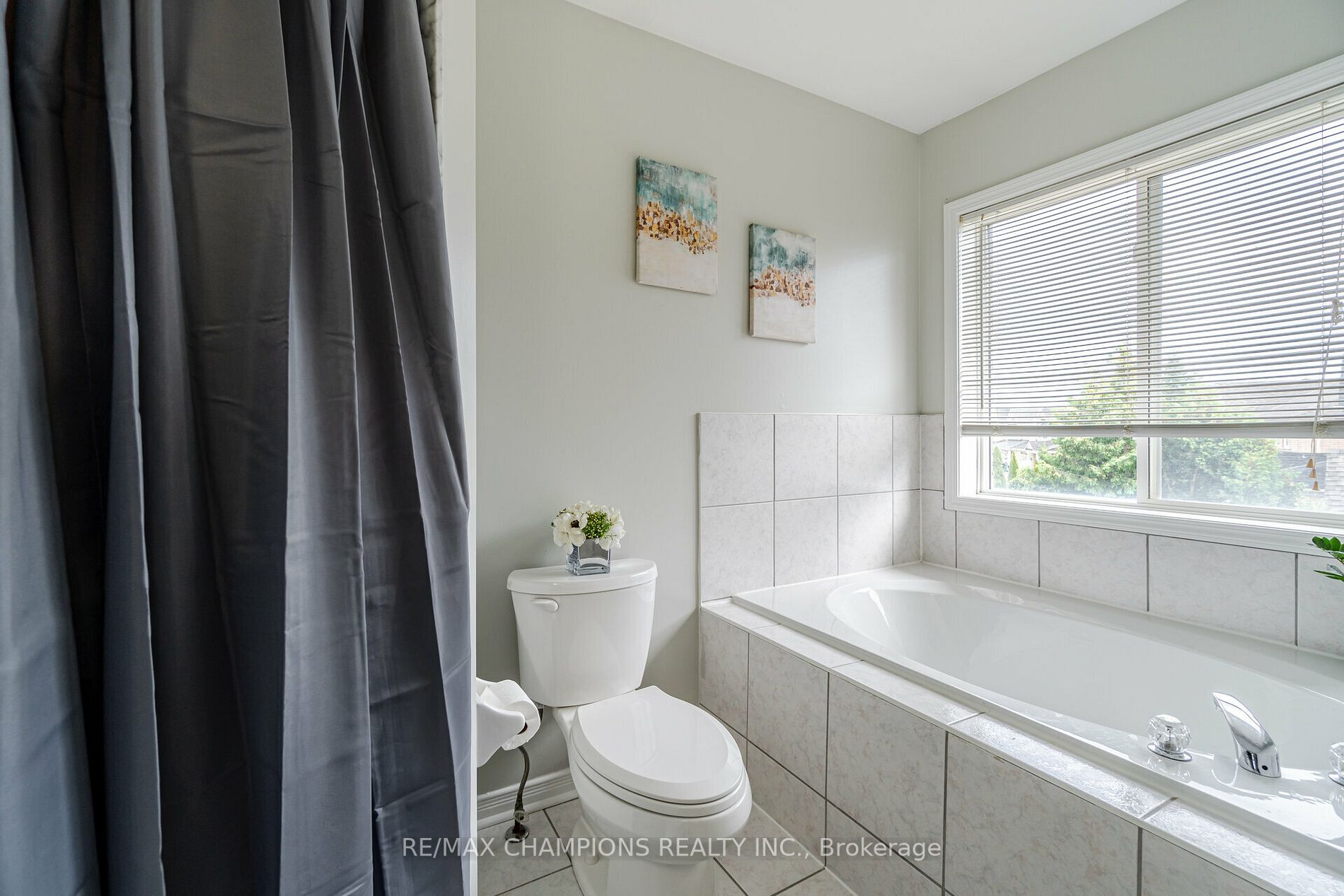 224 Richvale Dr S