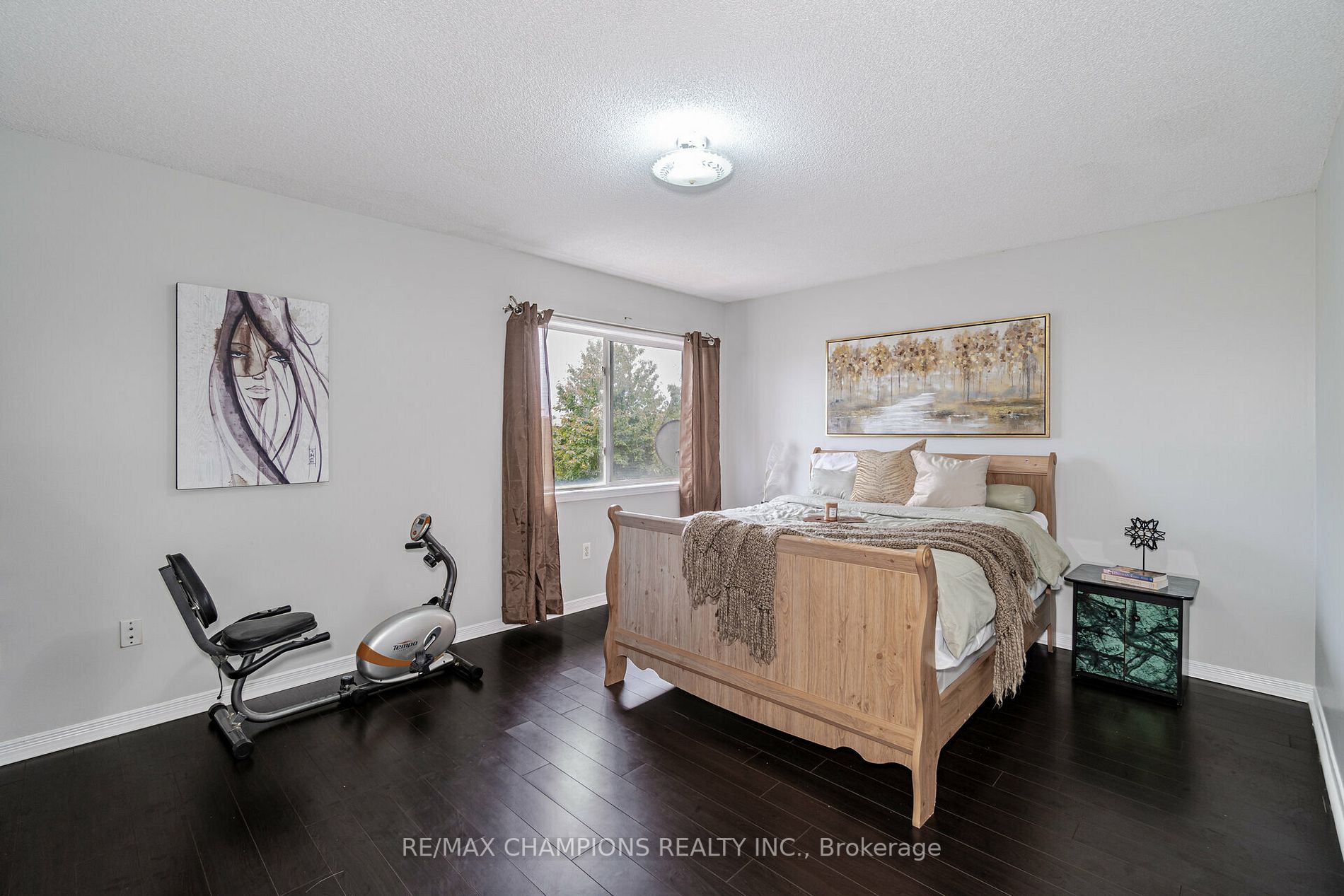 224 Richvale Dr S