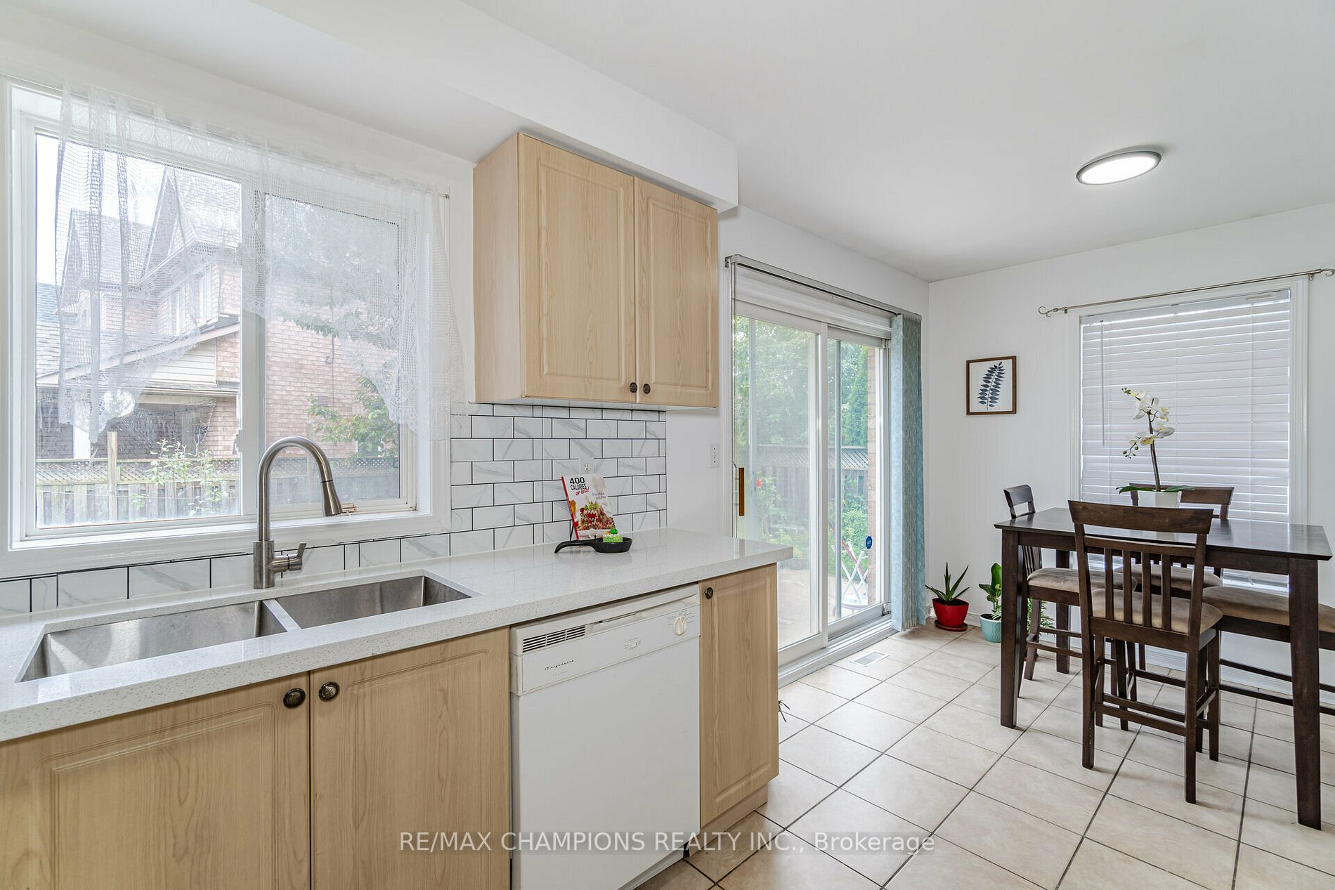 224 Richvale Dr S