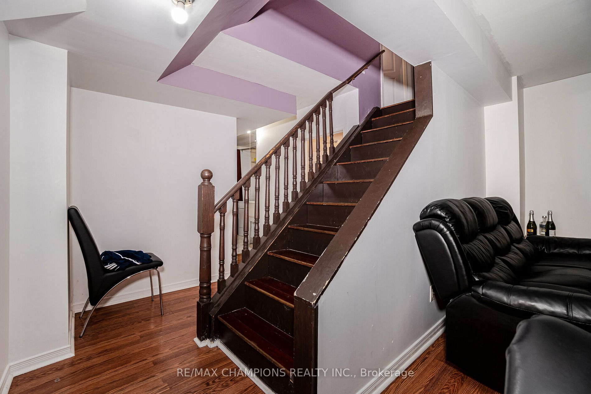 224 Richvale Dr S