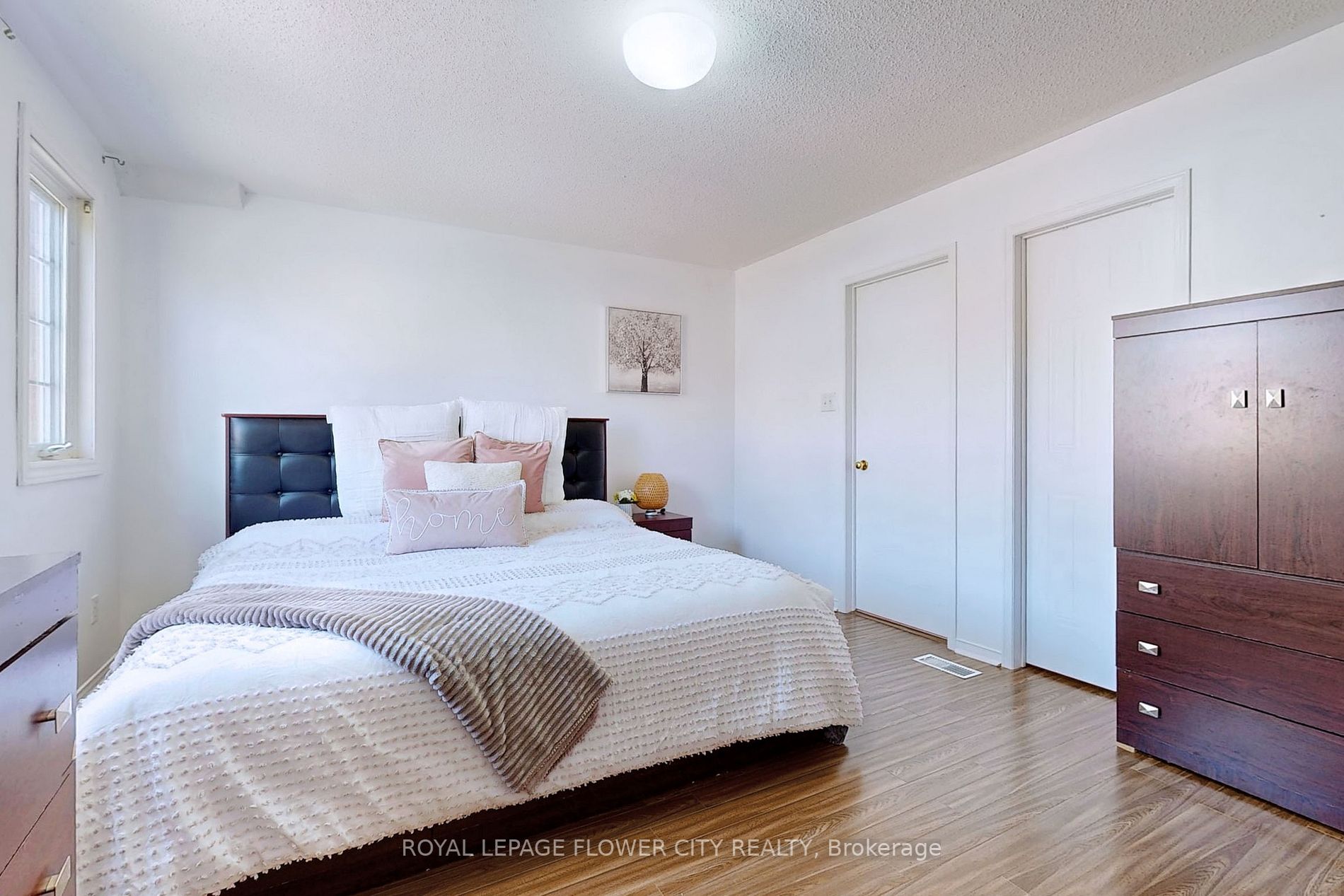 5950 Glen Erin Dr, #23