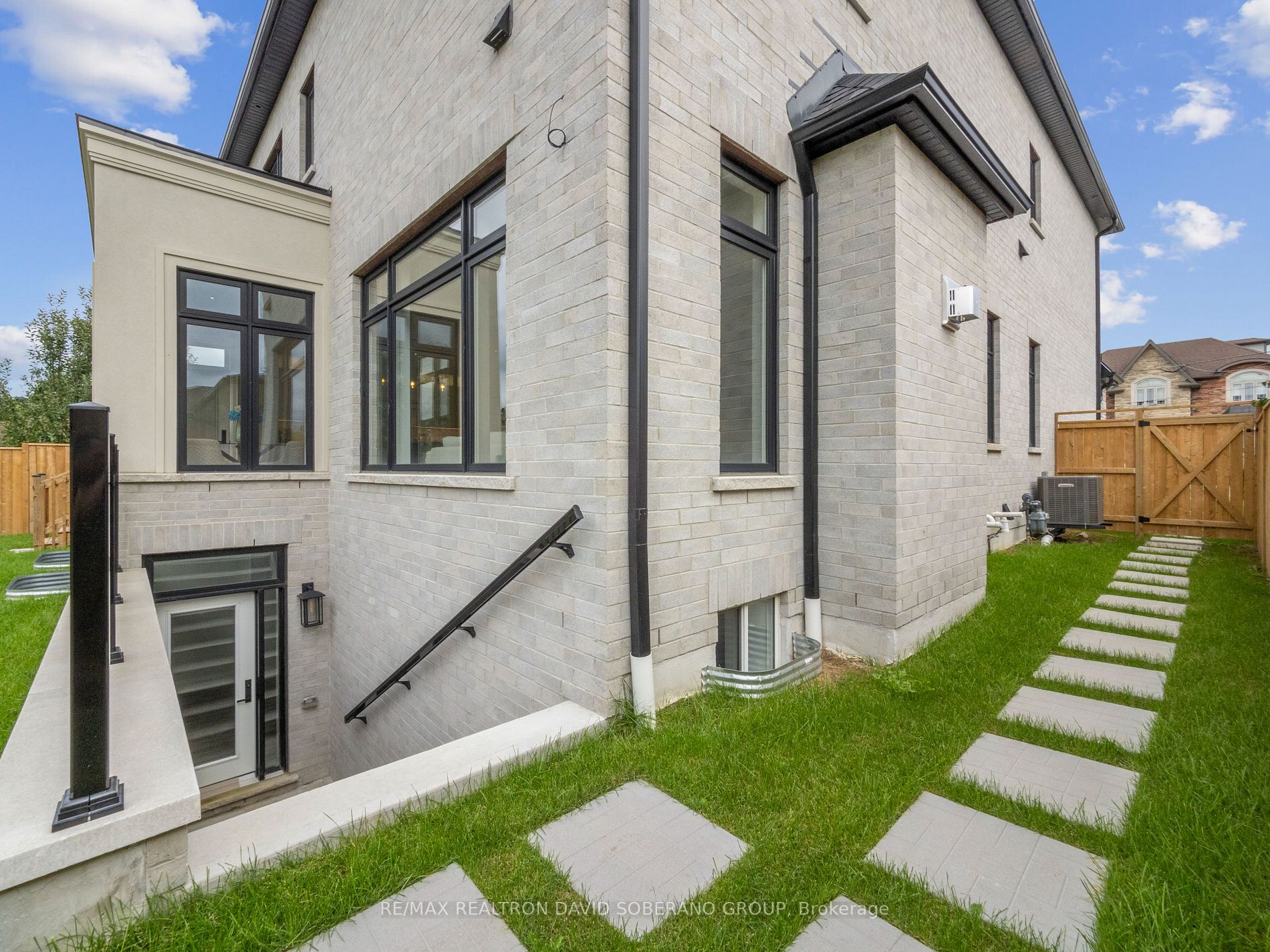 148 Spalding Rd