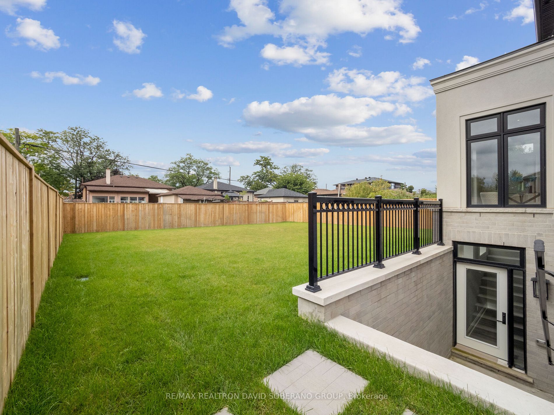 148 Spalding Rd