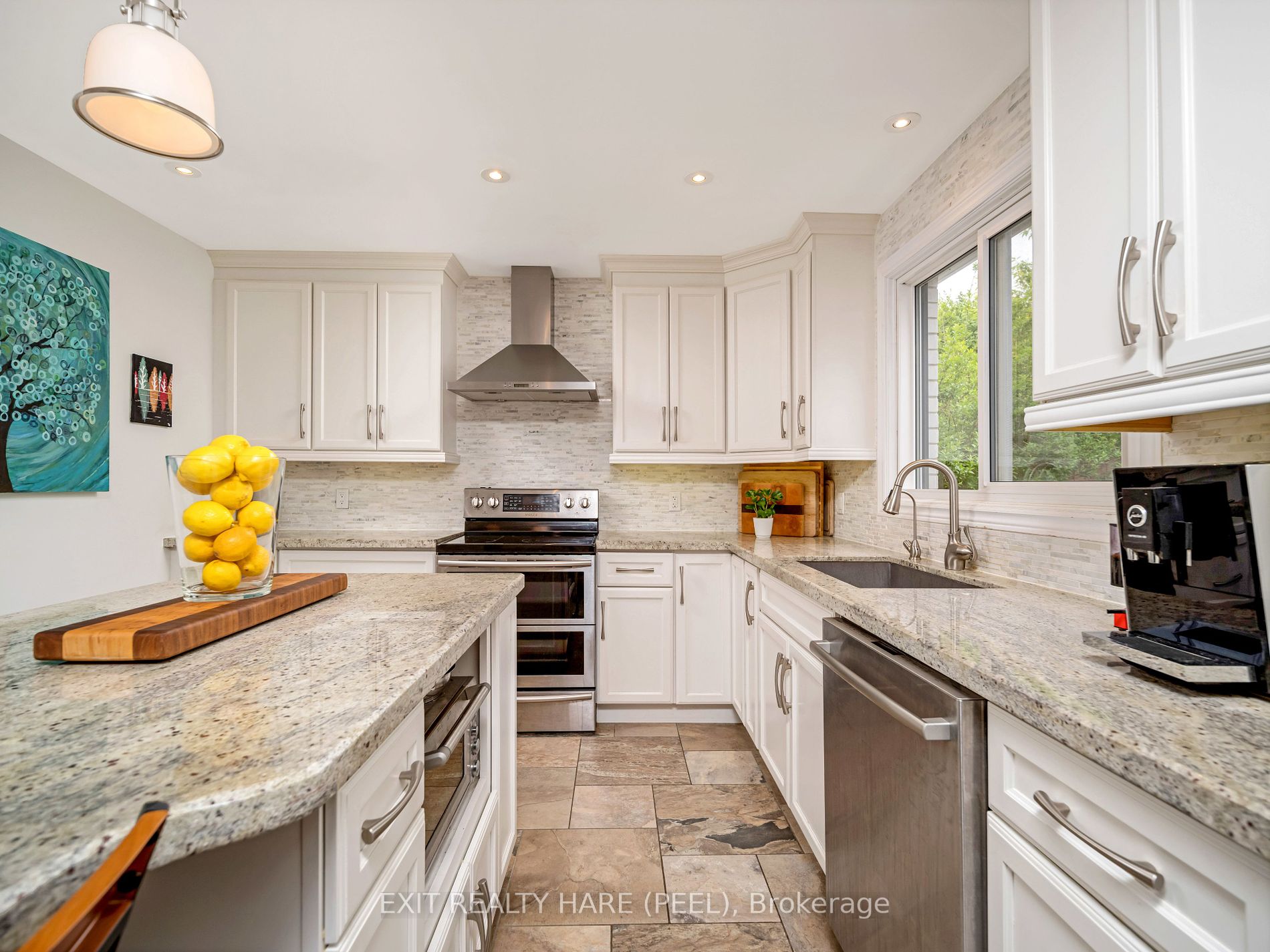 37 Fagan Dr