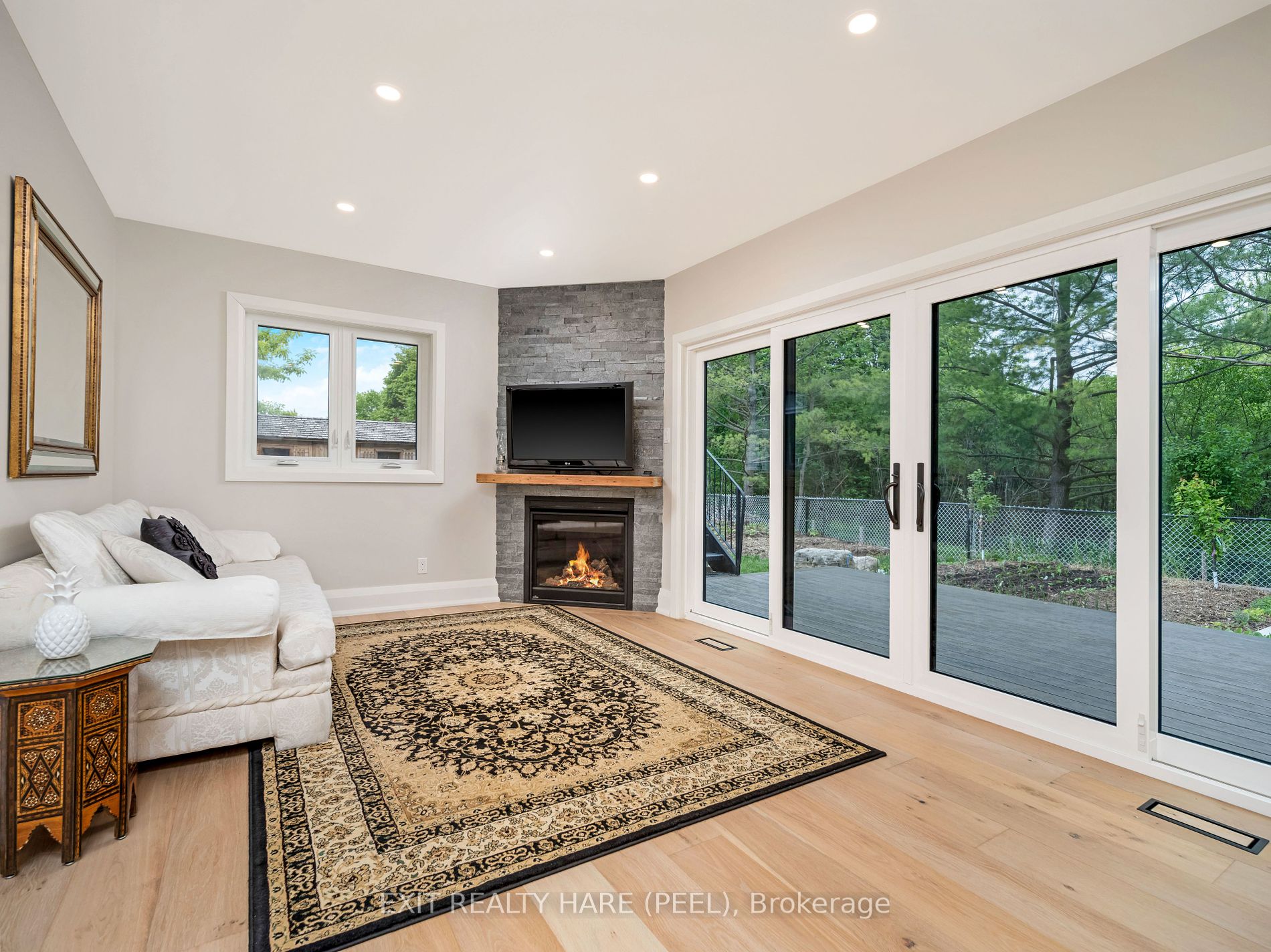 37 Fagan Dr