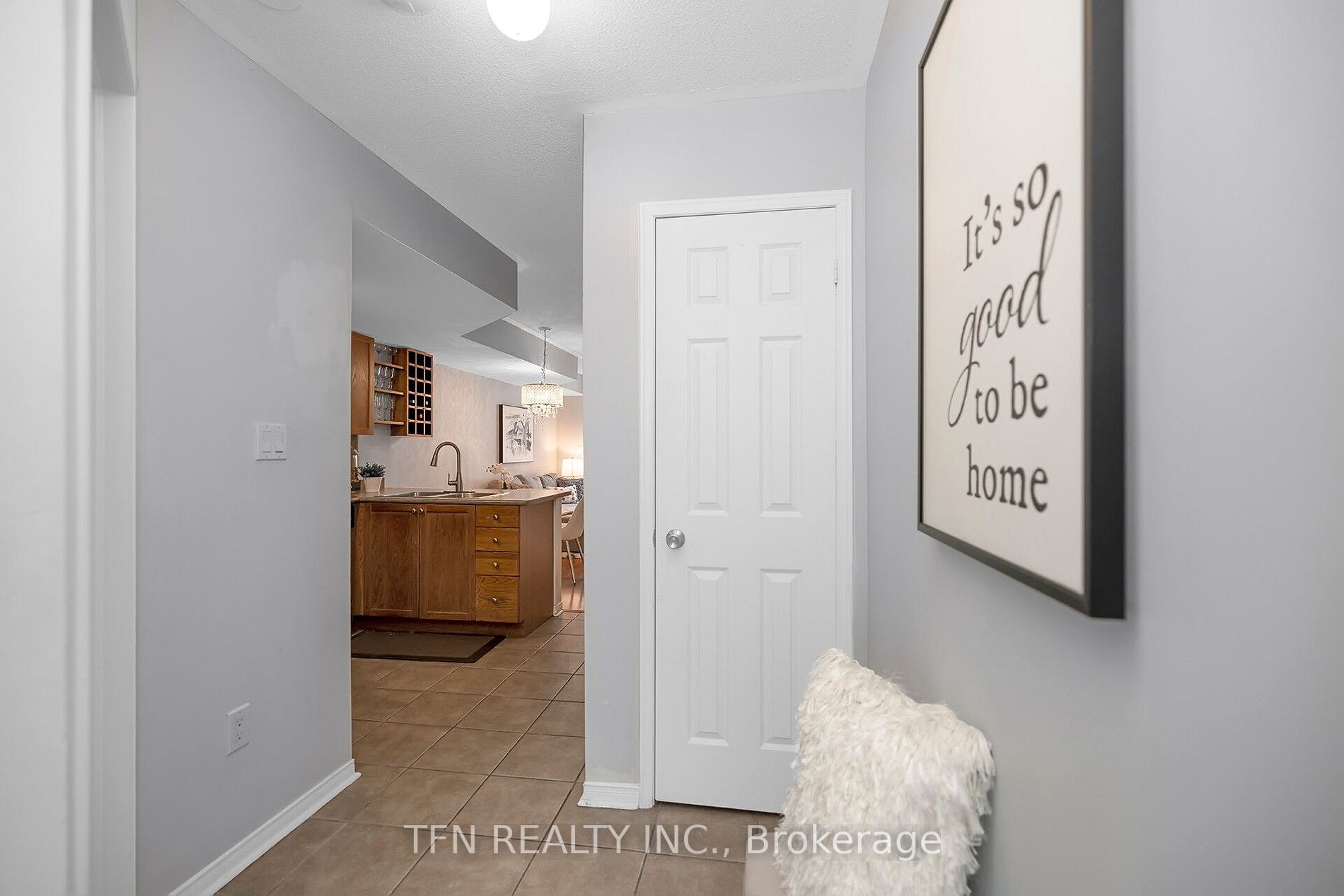 60 Turntable Cres, #81