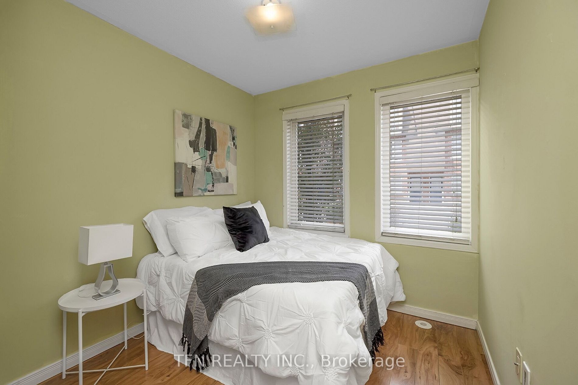 60 Turntable Cres, #81