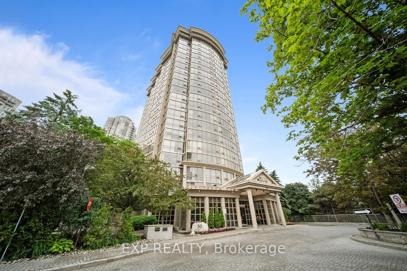 50 Eglinton Ave W, #1110