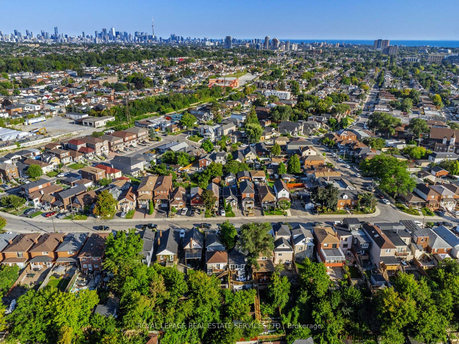 30 Aileen Ave