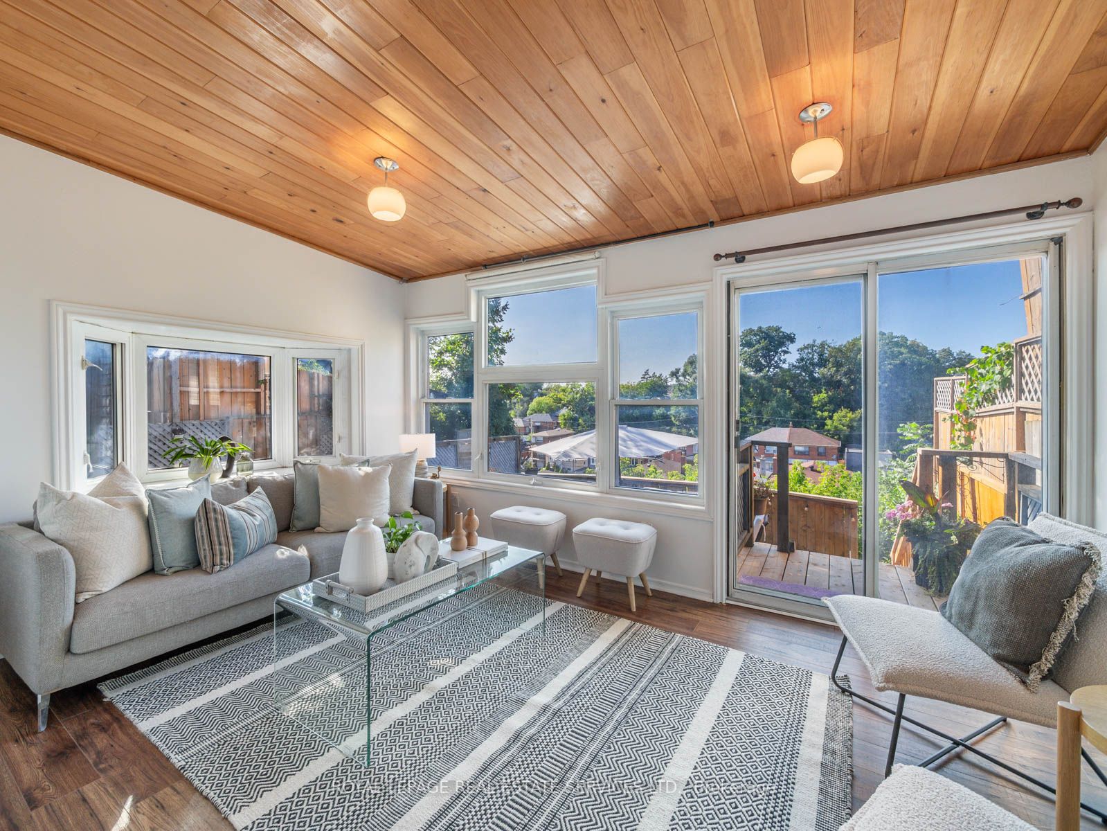 30 Aileen Ave