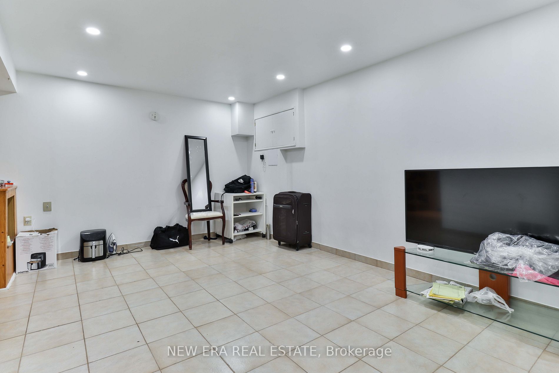 30 Myrtle Crt