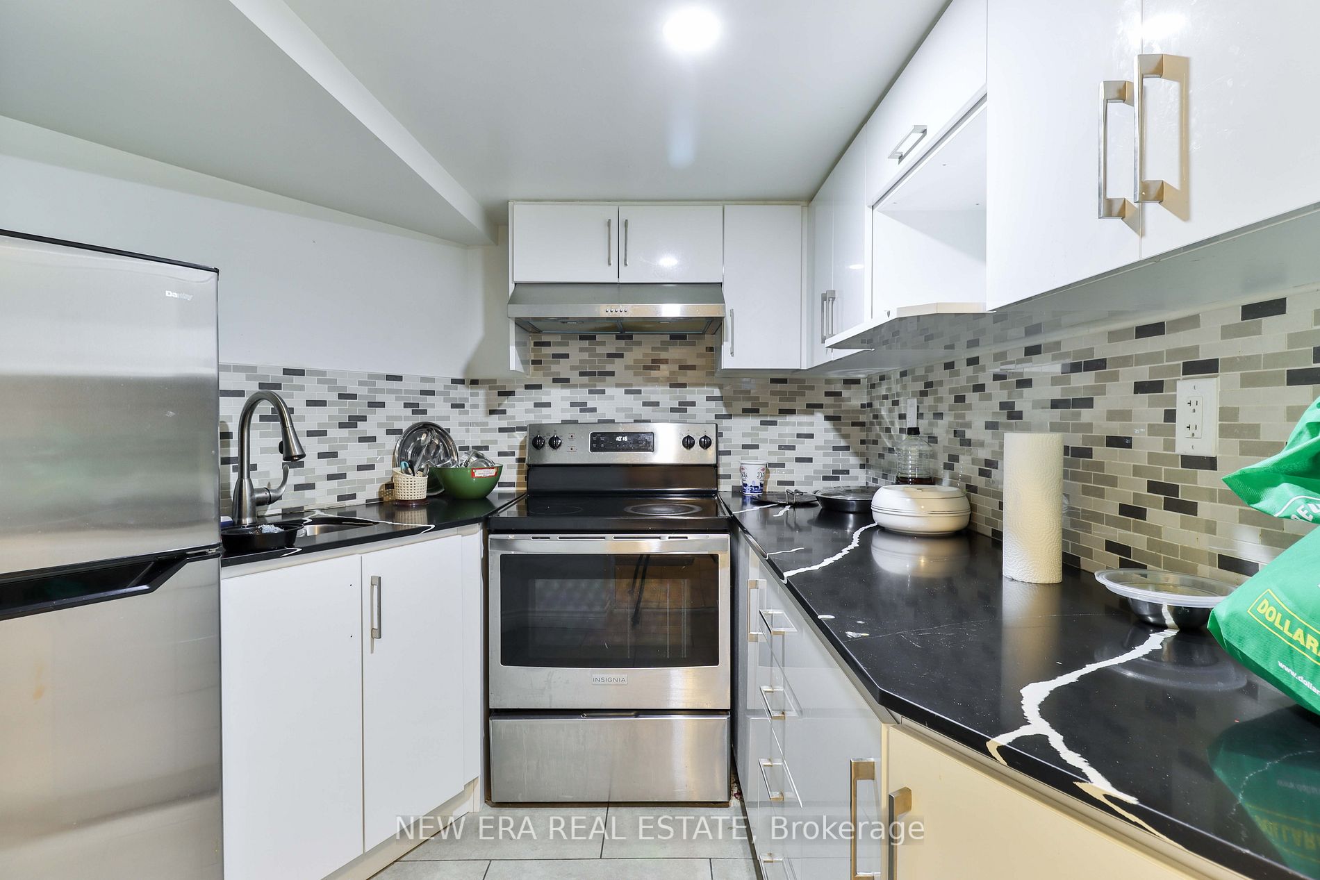 30 Myrtle Crt
